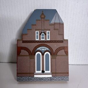 TOWN OFFICES STOCKBRIDGE‎ CHRISTMAS SERIES CAT'S MEOW VILLAGE 1997